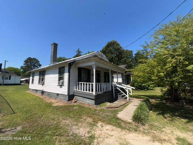 702 W Walnut Street, Goldsboro, NC 27530