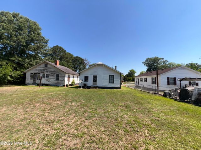 702 W Walnut Street, Goldsboro, NC 27530