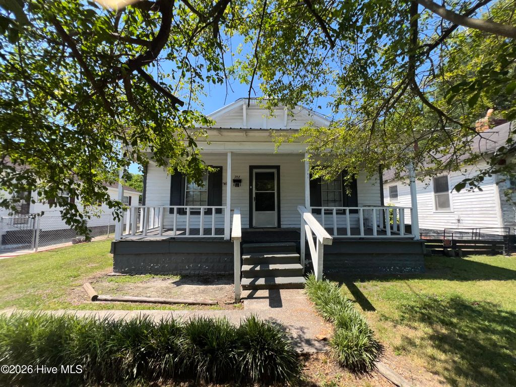 702 W Walnut Street, Goldsboro, NC 27530