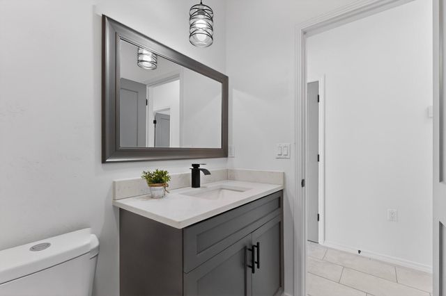 890 Idalia Road SW, Rio Rancho, NM 87124