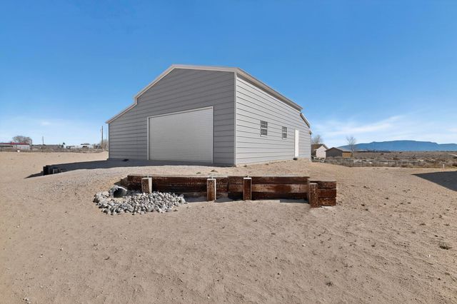 890 Idalia Road SW, Rio Rancho, NM 87124