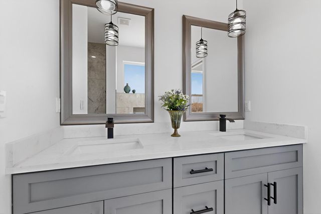 890 Idalia Road SW, Rio Rancho, NM 87124