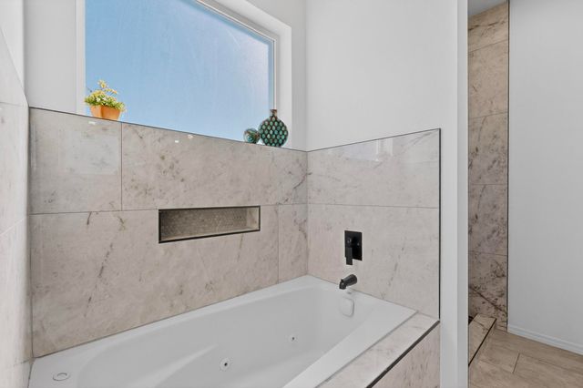 890 Idalia Road SW, Rio Rancho, NM 87124