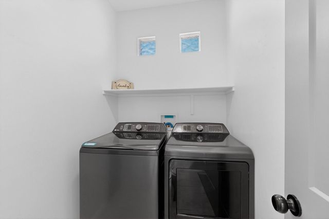 890 Idalia Road SW, Rio Rancho, NM 87124