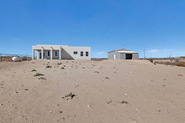 890 Idalia Road SW, Rio Rancho, NM 87124