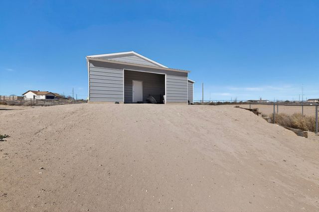 890 Idalia Road SW, Rio Rancho, NM 87124