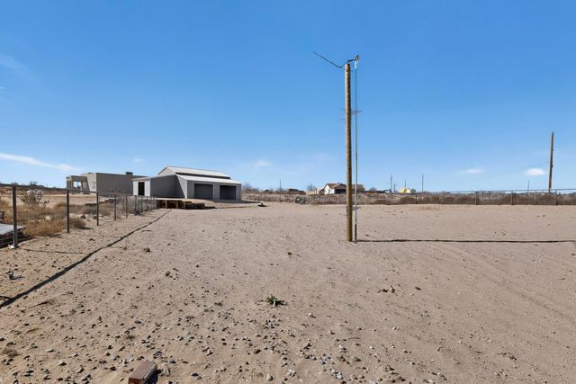 890 Idalia Road SW, Rio Rancho, NM 87124