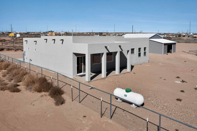 890 Idalia Road SW, Rio Rancho, NM 87124