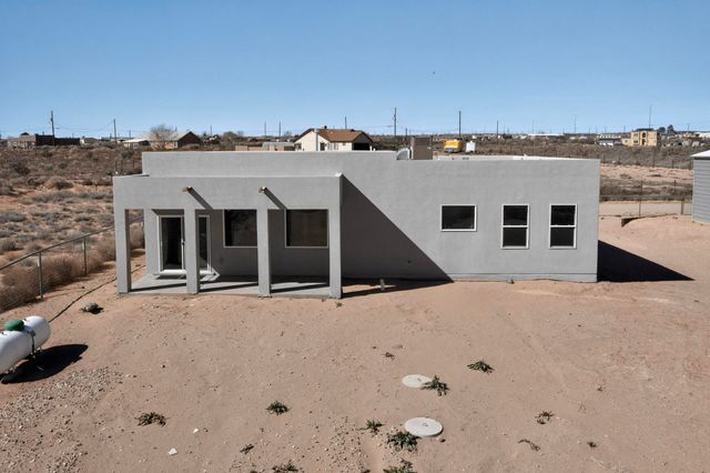 890 Idalia Road SW, Rio Rancho, NM 87124