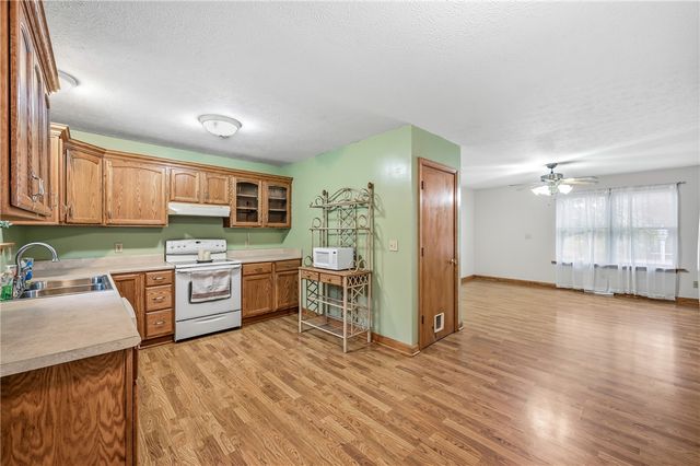 3451 E State Rd, Shenango, PA 16134