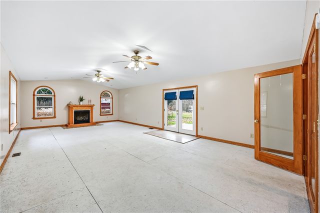 3451 E State Rd, Shenango, PA 16134