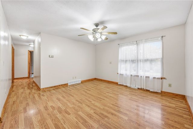 3451 E State Rd, Shenango, PA 16134