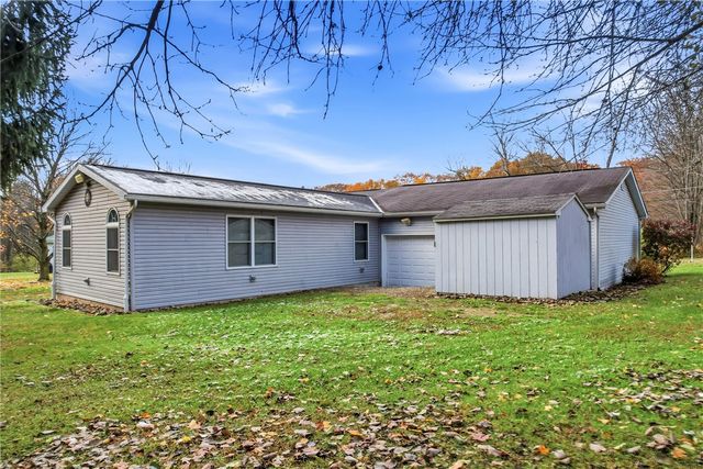 3451 E State Rd, Shenango, PA 16134