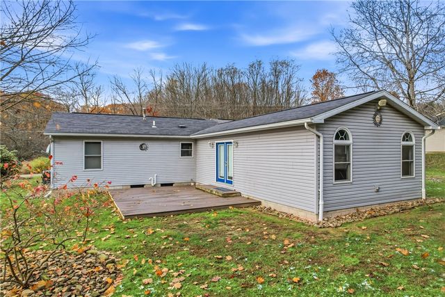 3451 E State Rd, Shenango, PA 16134