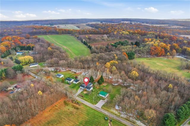 3451 E State Rd, Shenango, PA 16134