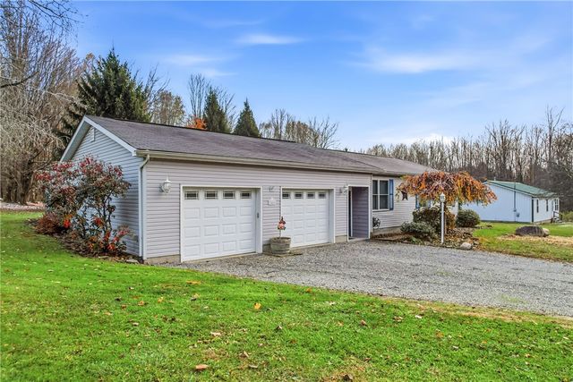 3451 E State Rd, Shenango, PA 16134