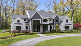 5200 Windingwood Drive, Bloomfield Hills, MI 48302
