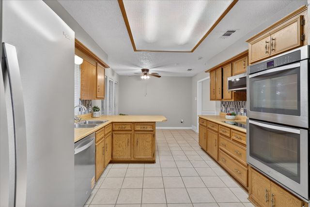 900 E Berkeley Drive, Richardson, TX 75081