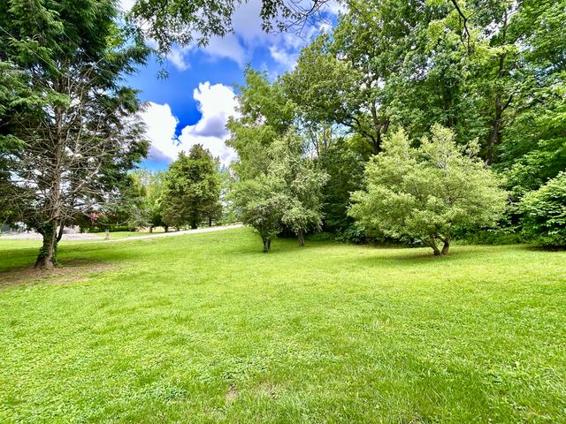 269 Strawberry Road, Monticello, KY 42633