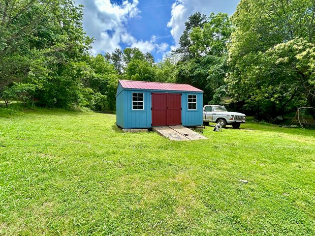 269 Strawberry Road, Monticello, KY 42633