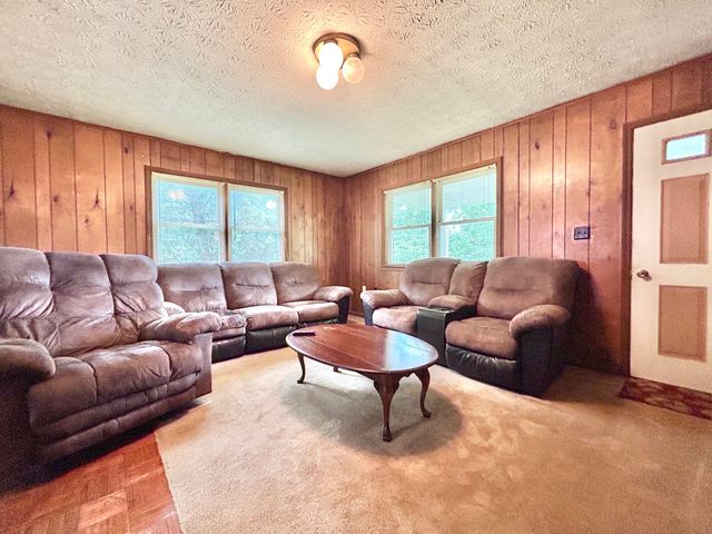 269 Strawberry Road, Monticello, KY 42633