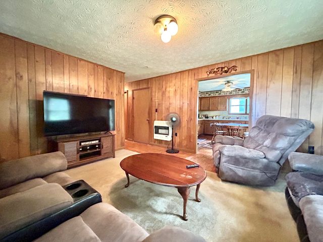 269 Strawberry Road, Monticello, KY 42633