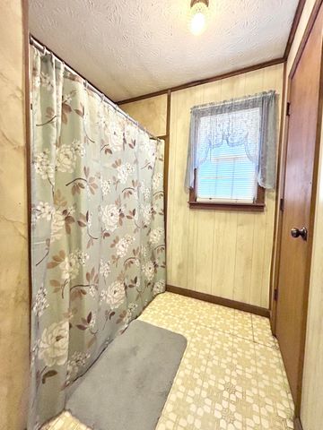 269 Strawberry Road, Monticello, KY 42633