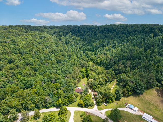 269 Strawberry Road, Monticello, KY 42633