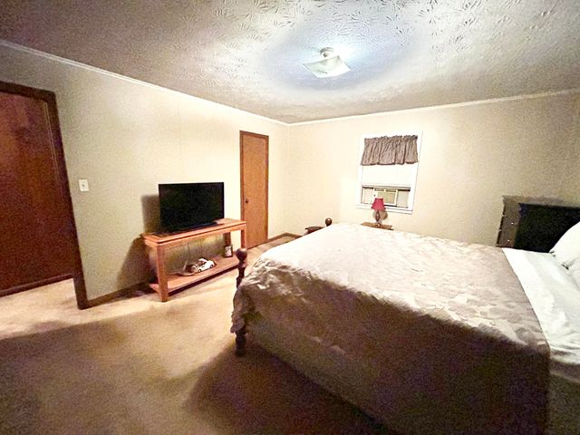269 Strawberry Road, Monticello, KY 42633