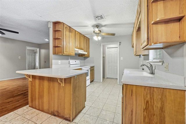 6901 SW Beta Ave, Lawton, OK 73505