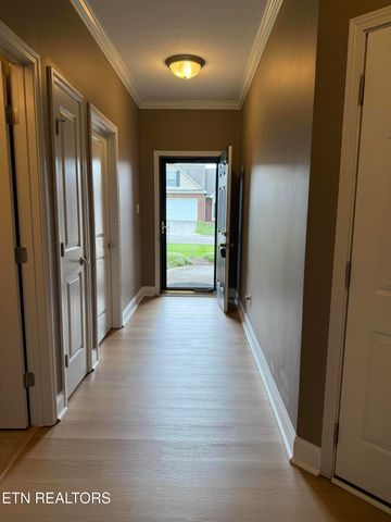 1470 Remington Grove Lane, Knoxville, TN 37909
