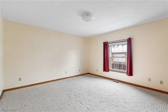 1529 Rhine River Road NW, Uniontown, OH 44685