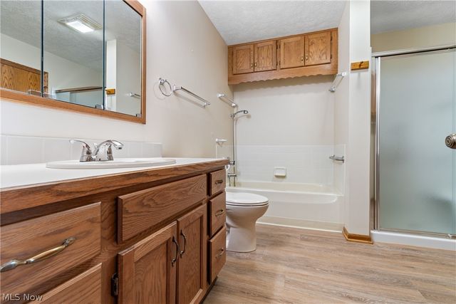 1529 Rhine River Road NW, Uniontown, OH 44685