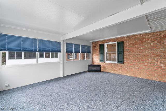 1529 Rhine River Road NW, Uniontown, OH 44685