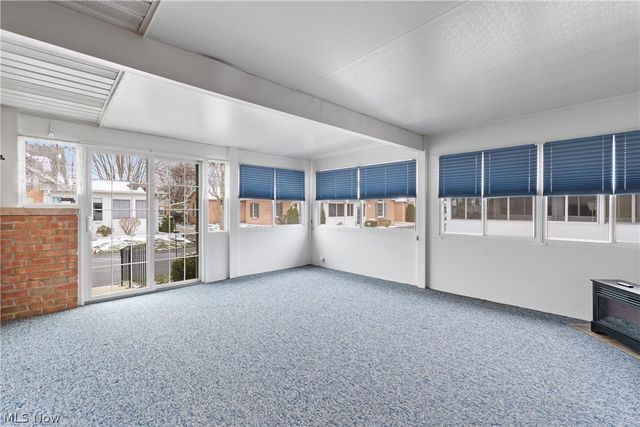 1529 Rhine River Road NW, Uniontown, OH 44685