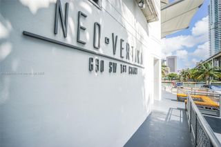 690 SW 1st Ct 1828, Miami, FL 33130