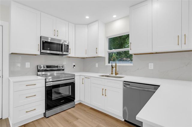 3440 17TH STREET N, St Petersburg, FL 33713