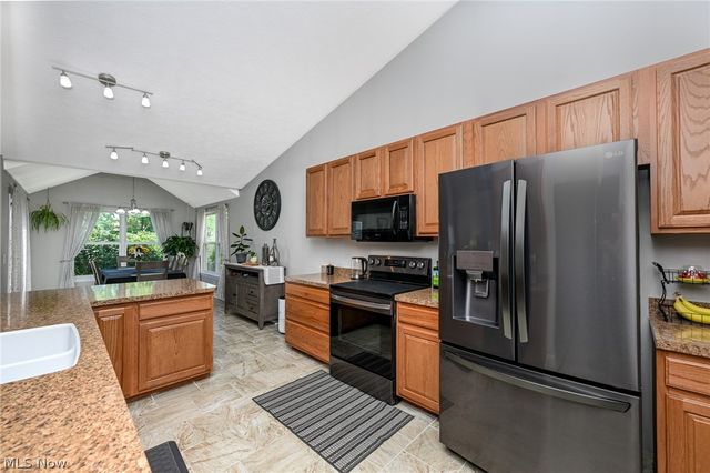 4117 Keswick Drive, Brunswick, OH 44212