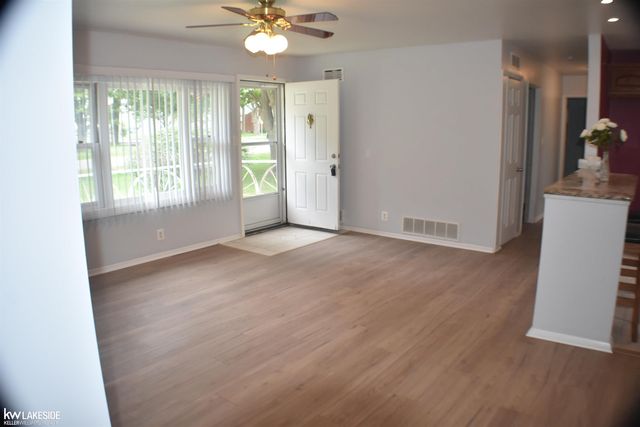 21360 Remick Street, Clinton Twp, MI 48036