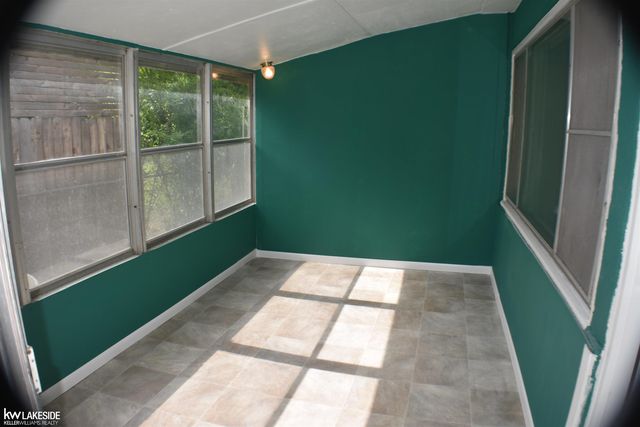 21360 Remick Street, Clinton Twp, MI 48036