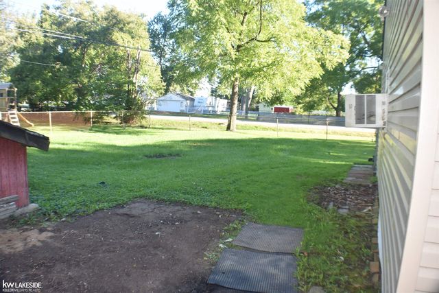 21360 Remick Street, Clinton Twp, MI 48036