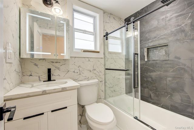 130-37 92nd Avenue, Richmond Hill, NY 11418