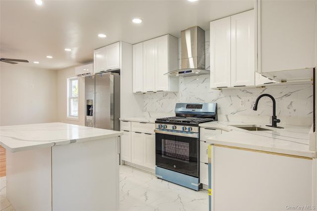 130-37 92nd Avenue, Richmond Hill, NY 11418