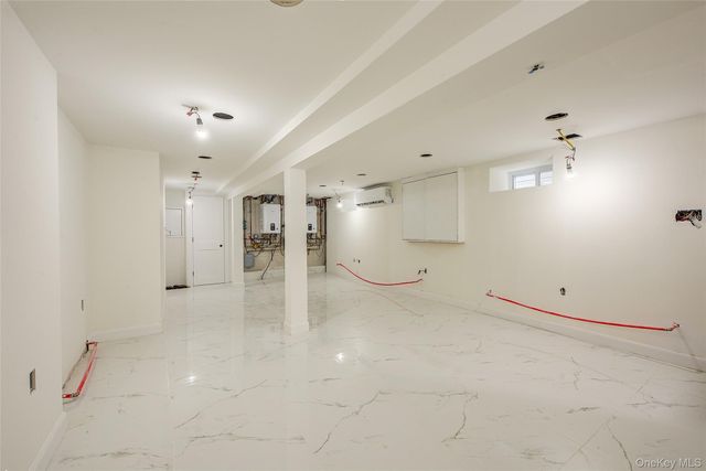 130-37 92nd Avenue, Richmond Hill, NY 11418