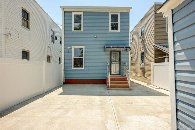 130-37 92nd Avenue, Richmond Hill, NY 11418