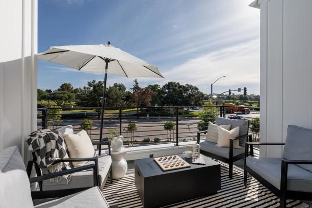 1107 Catania Court 203, Encinitas, CA 92024