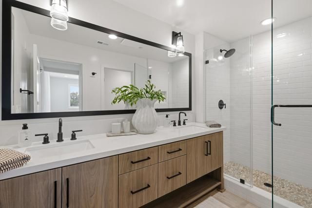 1107 Catania Court 203, Encinitas, CA 92024