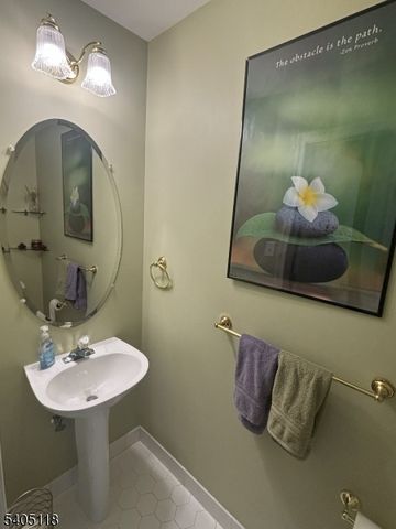 2002 S Branch Dr 2002, Readington Twp., NJ 08889