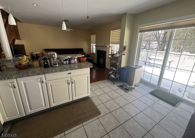 2002 S Branch Dr 2002, Readington Twp., NJ 08889