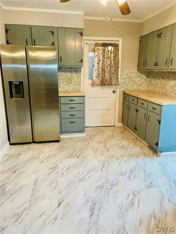 132 Lind Avenue, Salina, NY 13211